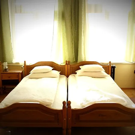 Hotel Tivoli 2*